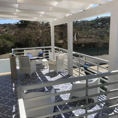 Playa 54 * كاستيلاّماري ديل غو