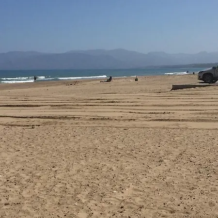 Playa 54 كاستيلاّماري ديل غو